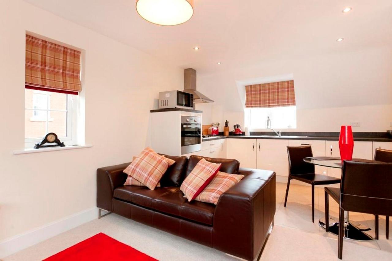 Dbs Serviced Apartments - The Twain Castle Donington Exterior foto