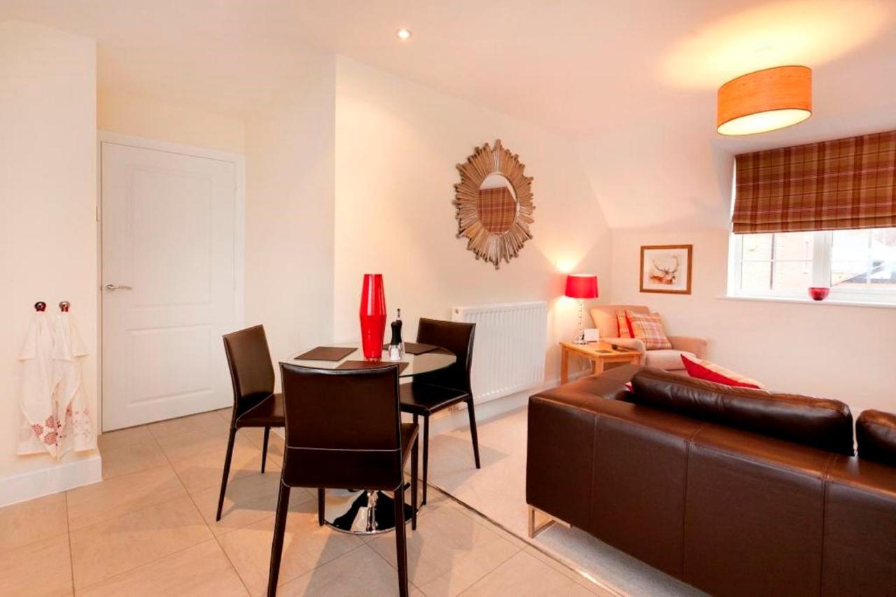 Dbs Serviced Apartments - The Twain Castle Donington Exterior foto